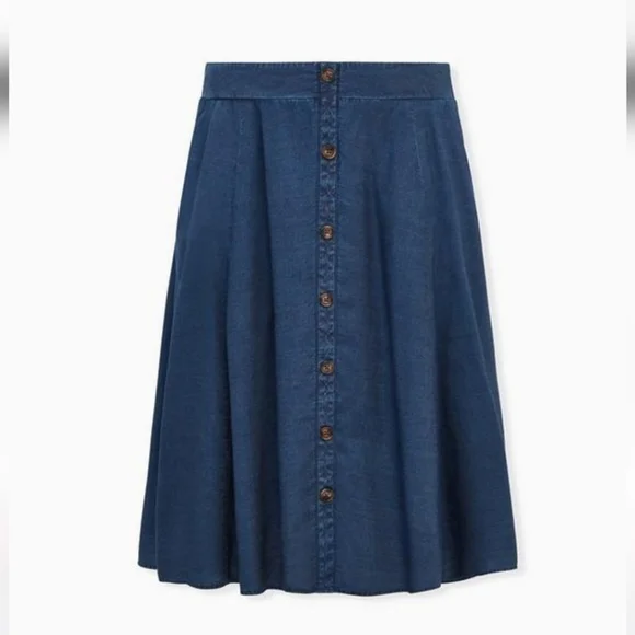 NWT Midi Chambray Button-Front Skirt - Picture 4 of 6